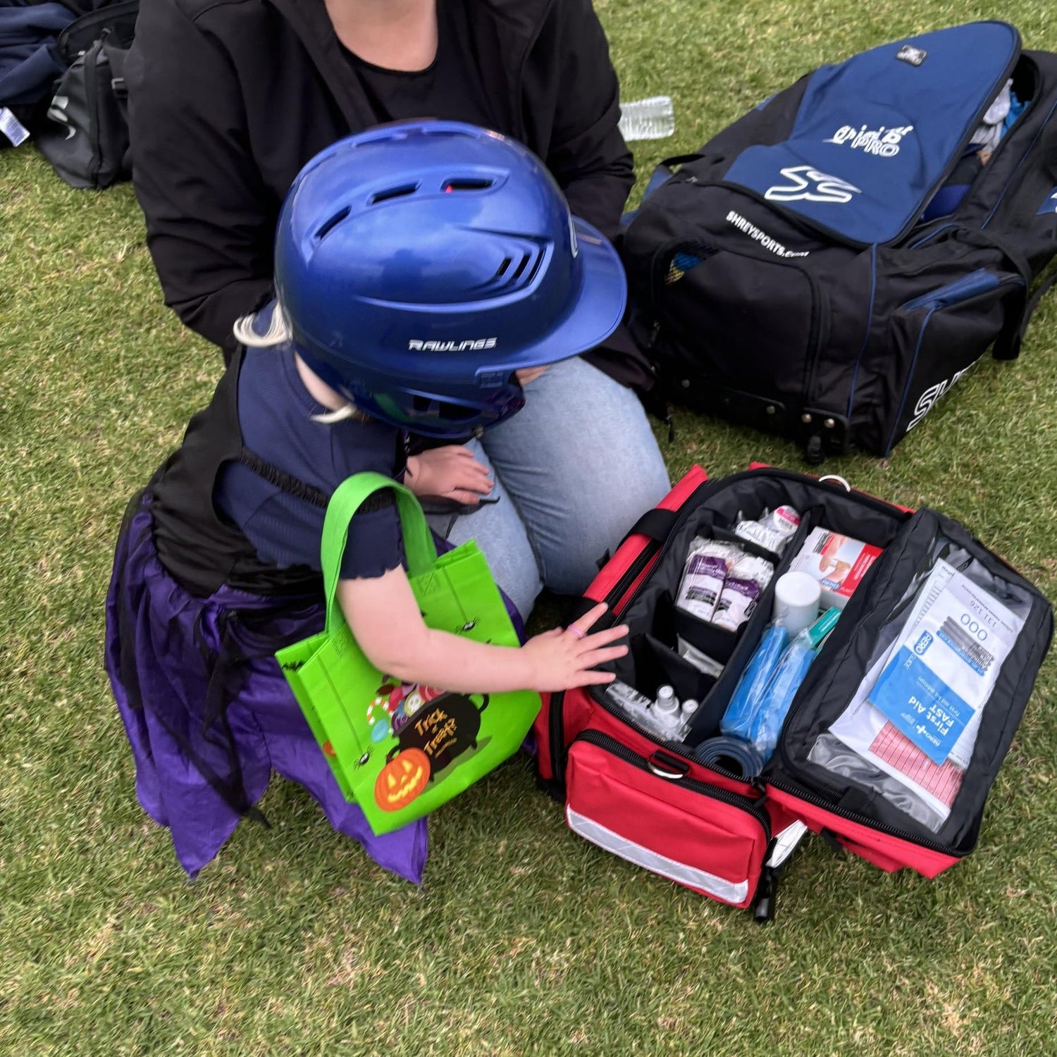 Parents First Aid: How to Use Your Kit Video Tutorial assurancefirstaidkits buyonline australia